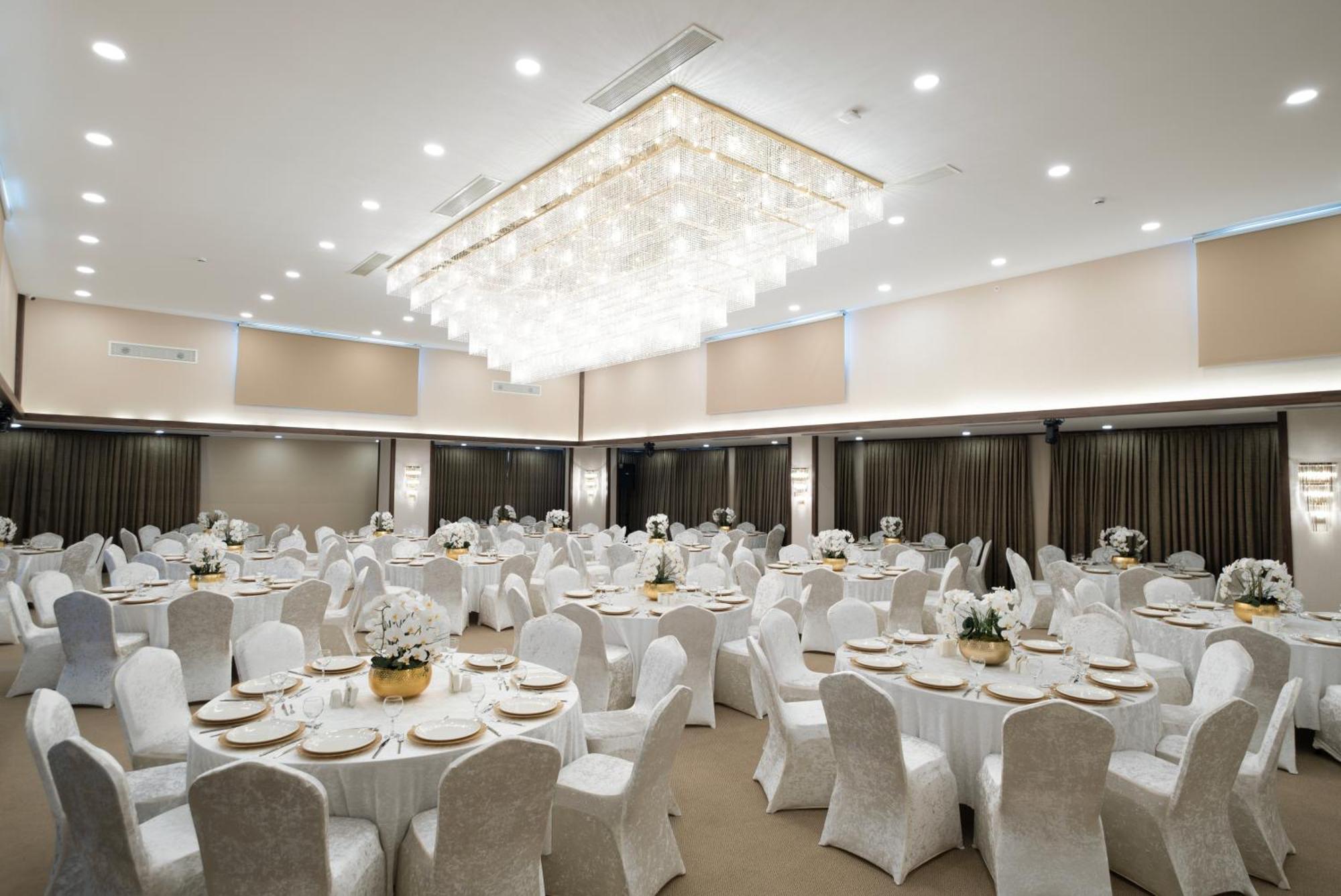 Park Dedeman Mersin Marina Çiftlik Exterior foto